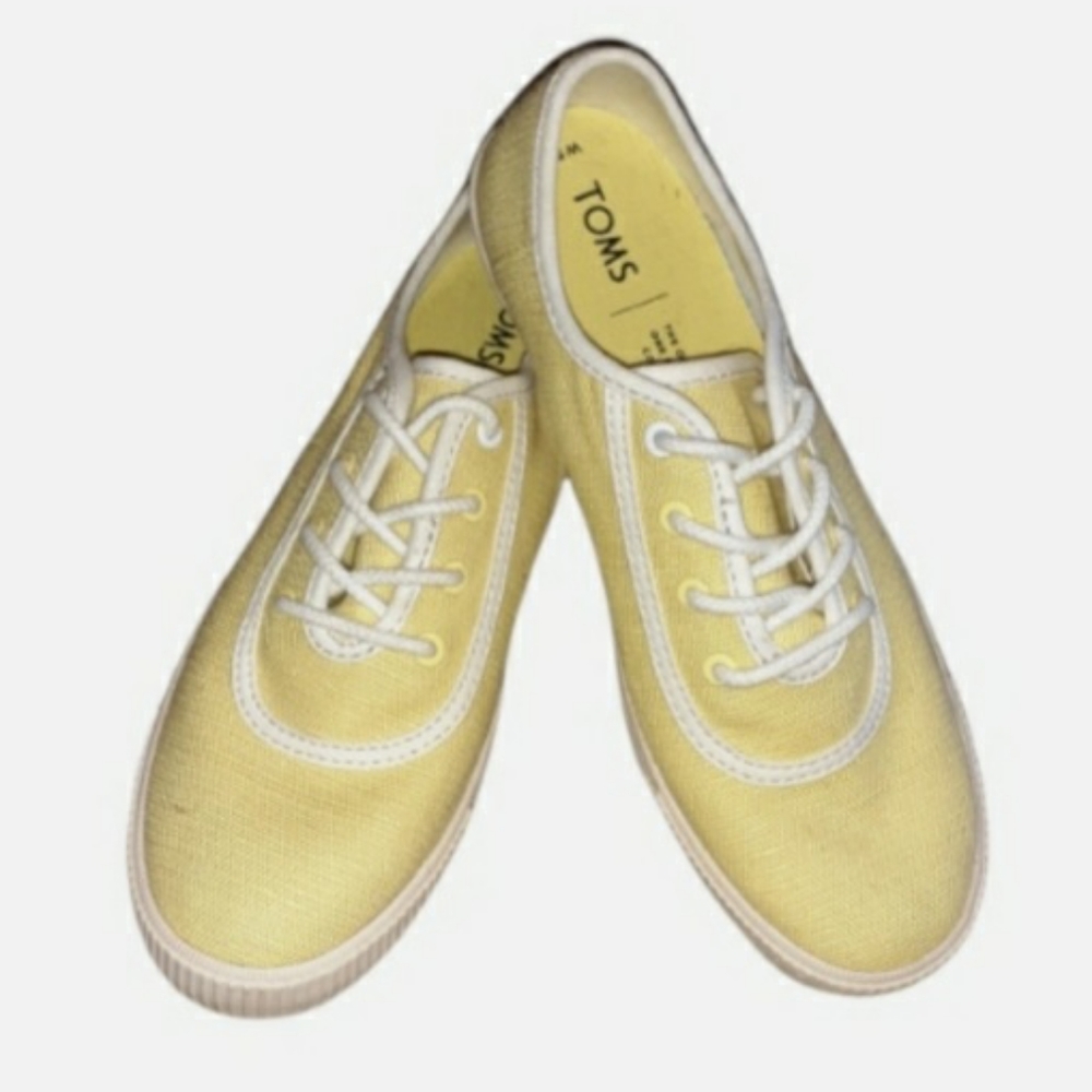 - - TOMS lace up sneakers NWOT